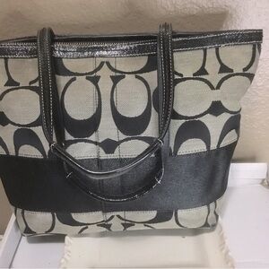 COACH SHOULDER BAG       E1076-F13548